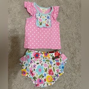 2 piece Matilda Jane ruffle butt shirt and bloomer set. So so cute! 6-12 mo